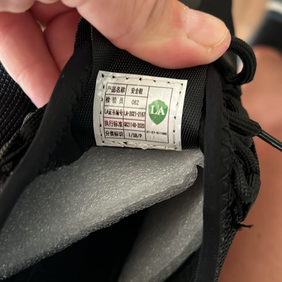 Steel toe shoes for work. New in box mens 11 - Picture 7 of 7